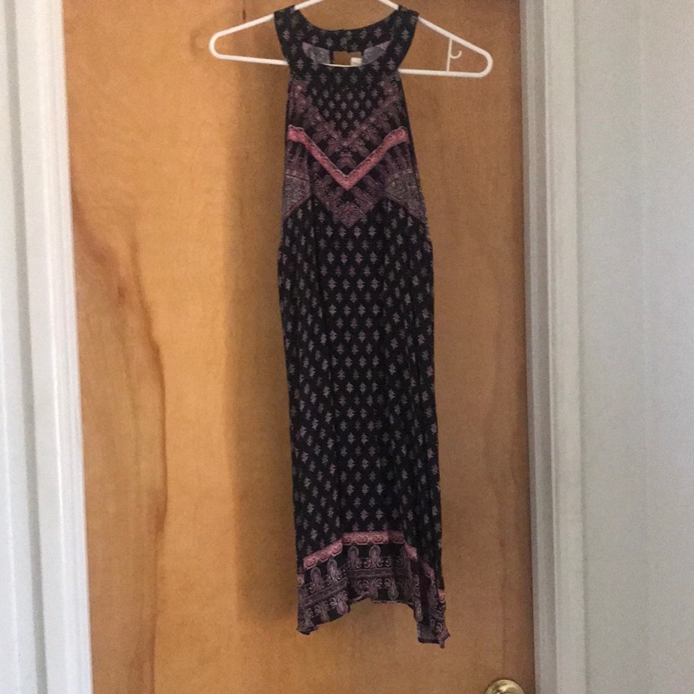 Sleeveless floral dress